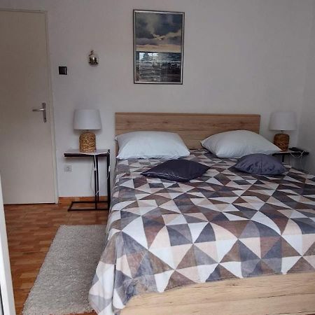 Apartments Mestral Baška Voda Eksteriør billede