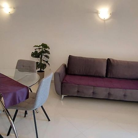 Apartments Mestral Baška Voda Eksteriør billede