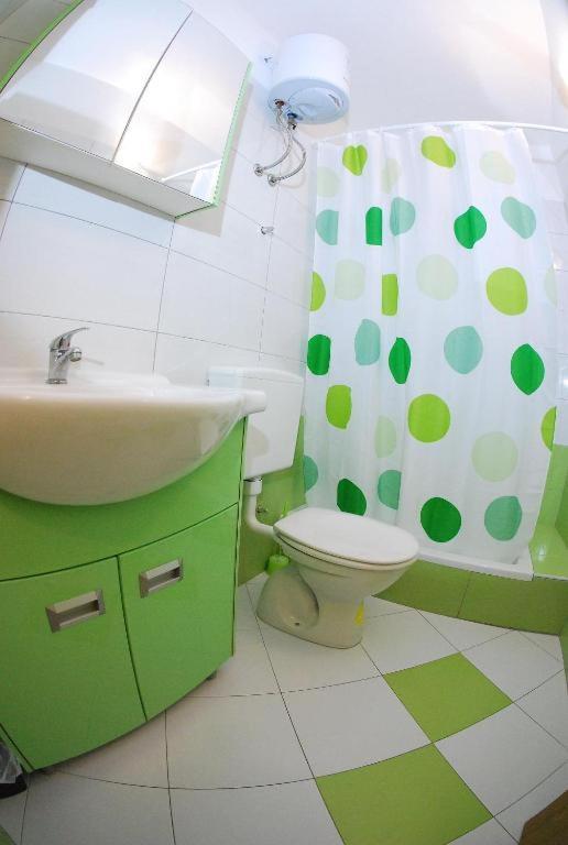 Apartments Mestral Baška Voda Eksteriør billede